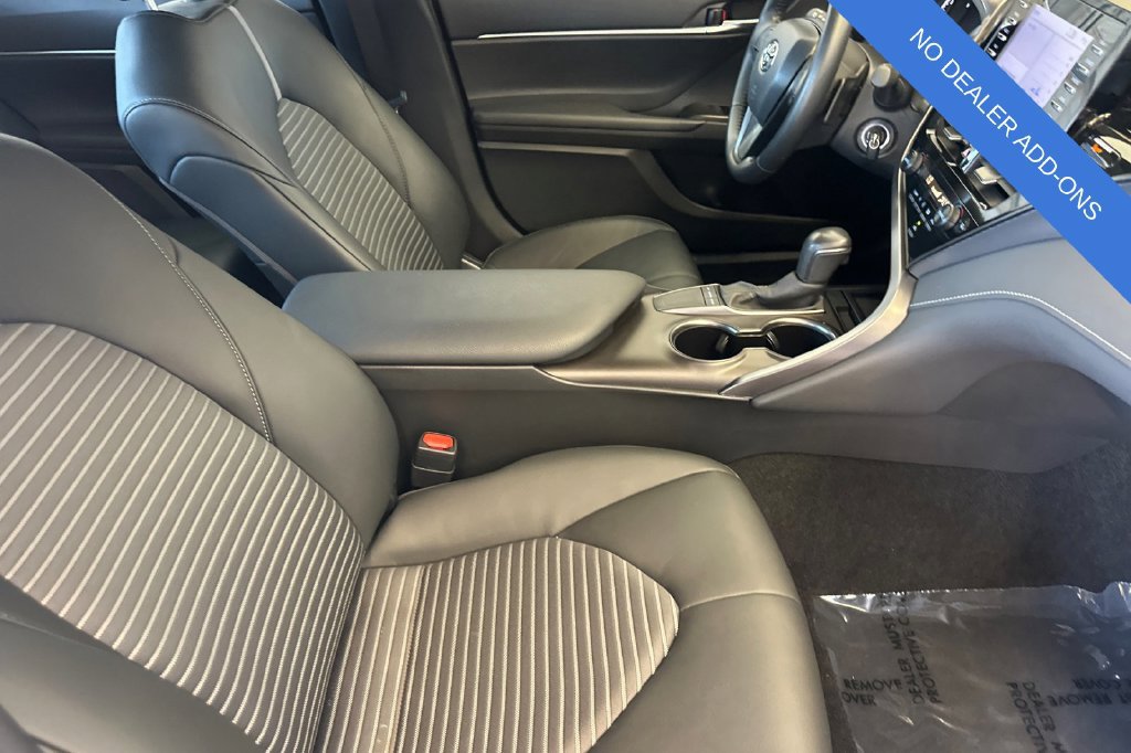 Used 2024 Toyota Camry SE FWD image 16