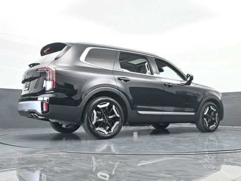 Used 2024 Kia Telluride EX image 64