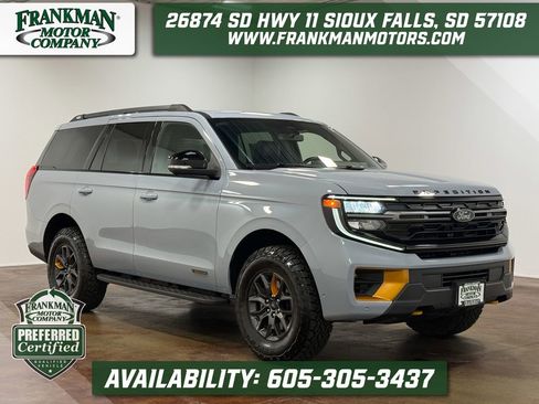 Used 2025 Ford Expedition Tremor AWD/4WD image 1