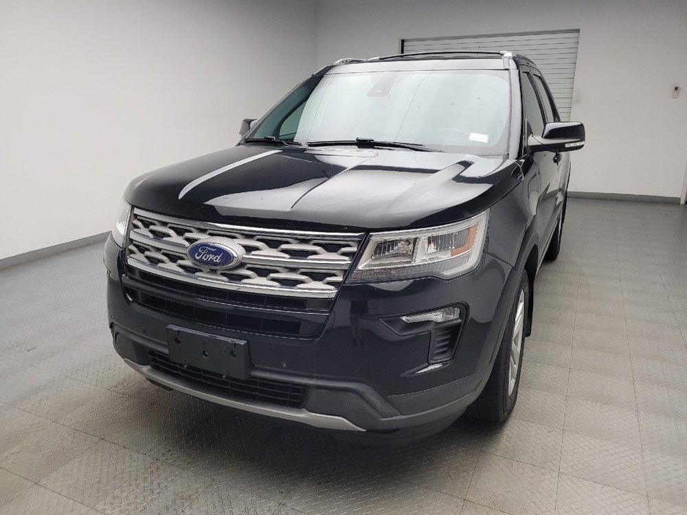 Used 2018 Ford Explorer XLT w/ Equipment Group 202A AWD/4WD image 15
