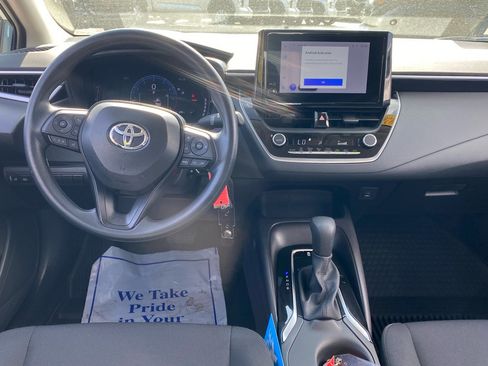 Used 2026 Toyota Corolla LE image 7