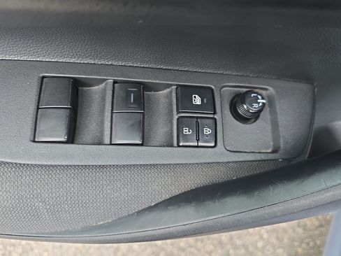 Used 2025 Toyota Corolla LE FWD image 25