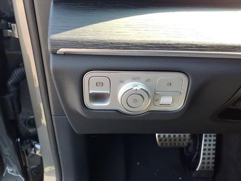 New 2026 Mercedes-Benz GLS 450 4MATIC image 17