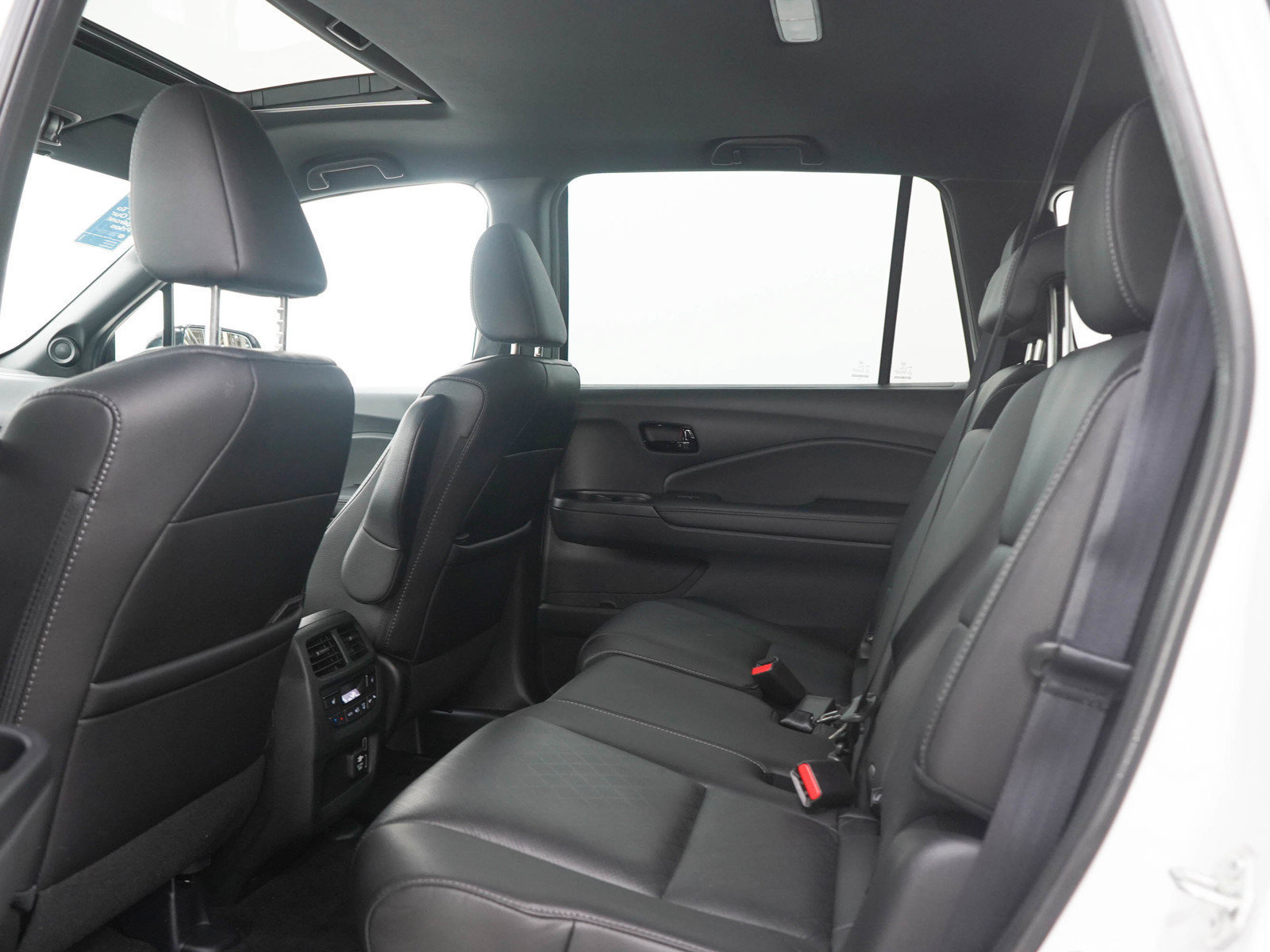 Used 2023 Honda Passport Touring image 15