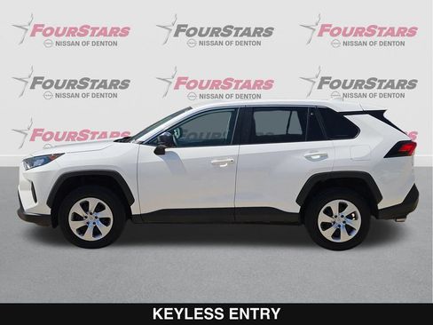 Used 2022 Toyota RAV4 LE FWD image 8
