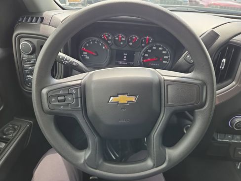 Used 2022 Chevrolet Silverado 1500 Custom AWD/4WD image 16