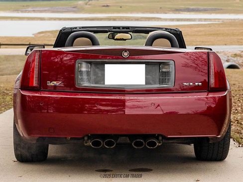 Used 2007 Cadillac XLR V image 7