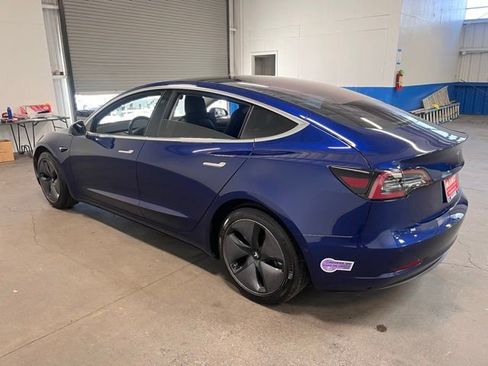 Used 2019 Tesla Model 3 Standard Range Plus image 3