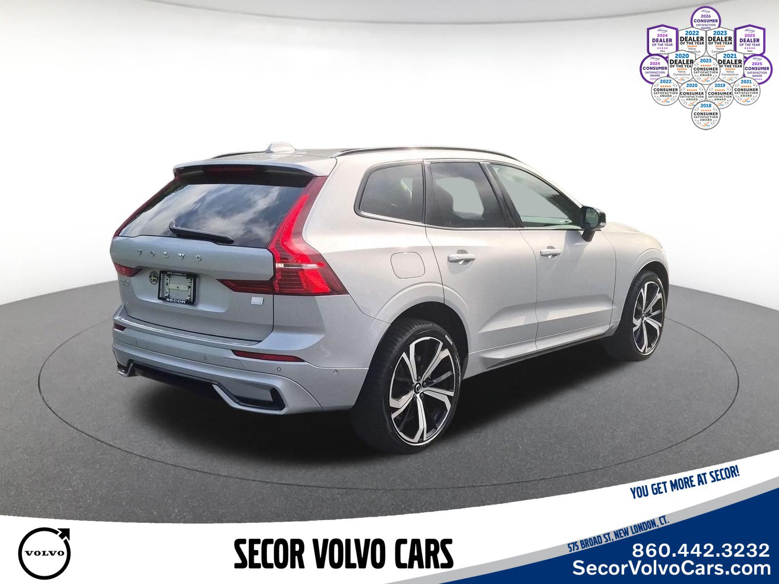 Used 2024 Volvo XC60 T8 Ultimate w/ Protection Package Premier AWD/4WD image 6