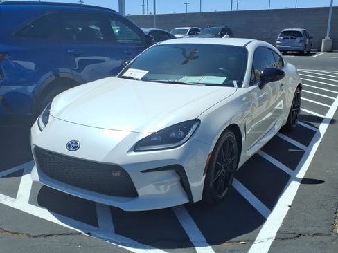 Certified 2024 Toyota GR86 Premium RWD image 1