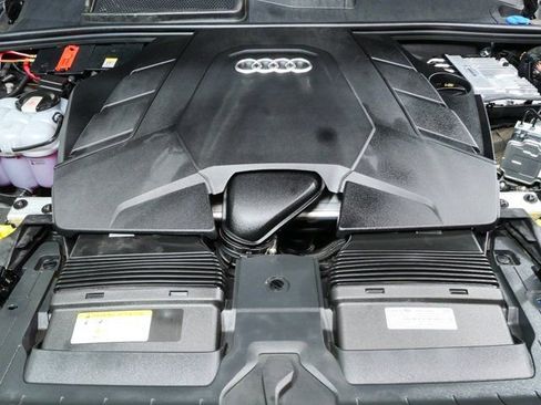 Used 2023 Audi Q7 3.0T Premium Plus w/ Premium Plus Package AWD/4WD image 36