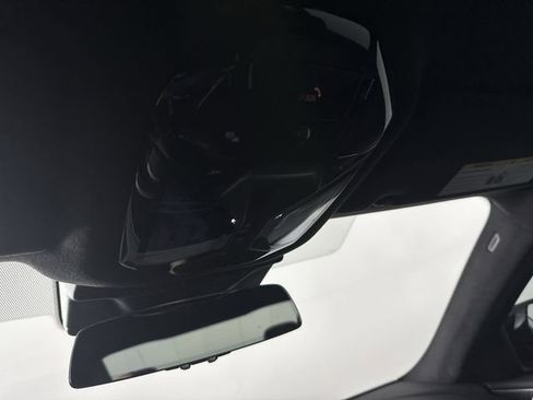 Used 2026 BMW M5 w/ Executive Package image 10