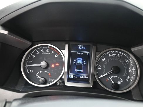 Used 2020 Toyota Tacoma SR5 image 20