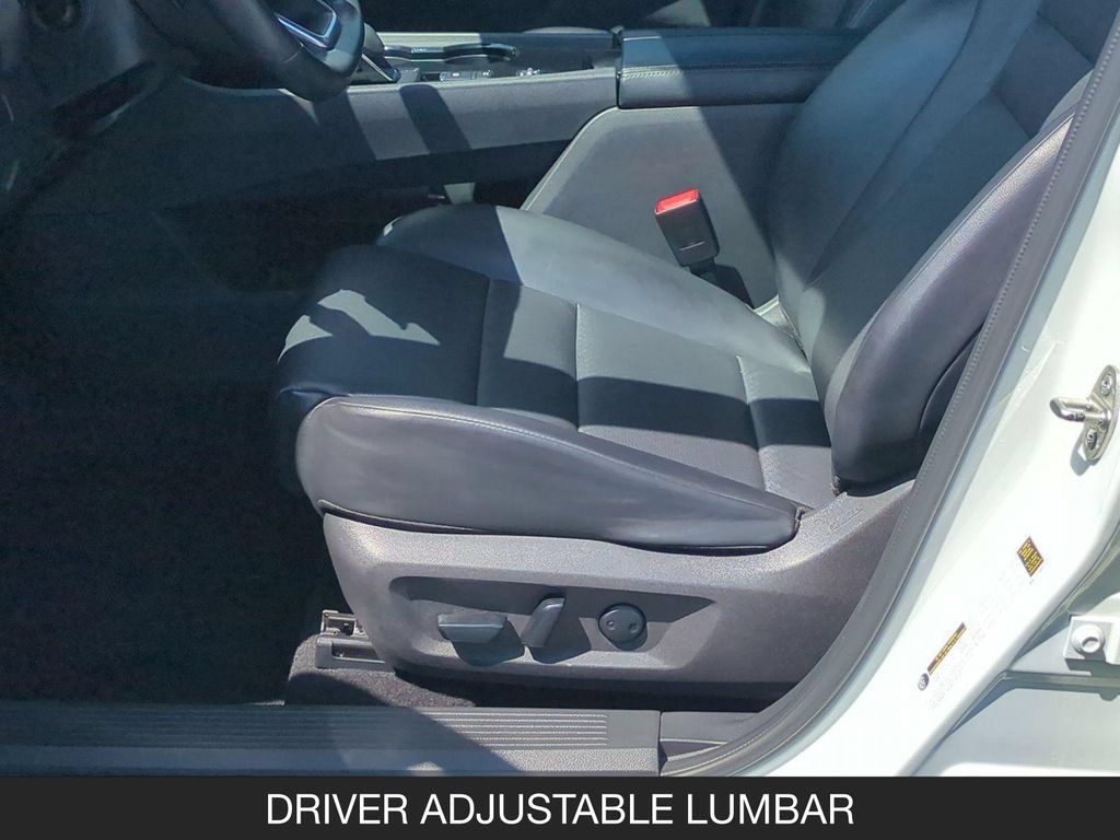 Certified 2023 Nissan Rogue SV w/ SV Premium B Package FWD image 15
