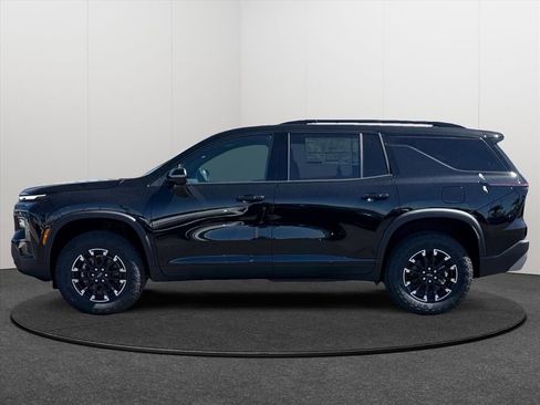 New 2026 Chevrolet Traverse Z71 w/ Driver Confidence Package AWD/4WD image 2