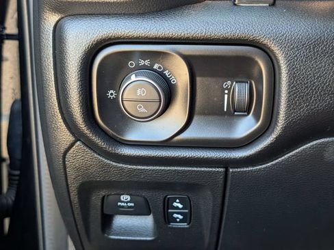 Used 2020 RAM 1500 Lone Star RWD image 21