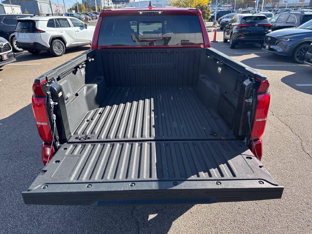 Used 2024 Toyota Tacoma Limited AWD/4WD image 7