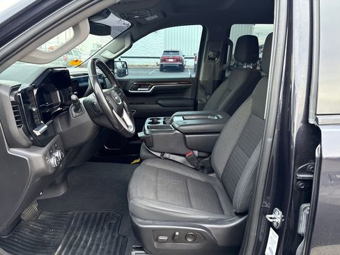 Used 2022 GMC Sierra 1500 Elevation image 11