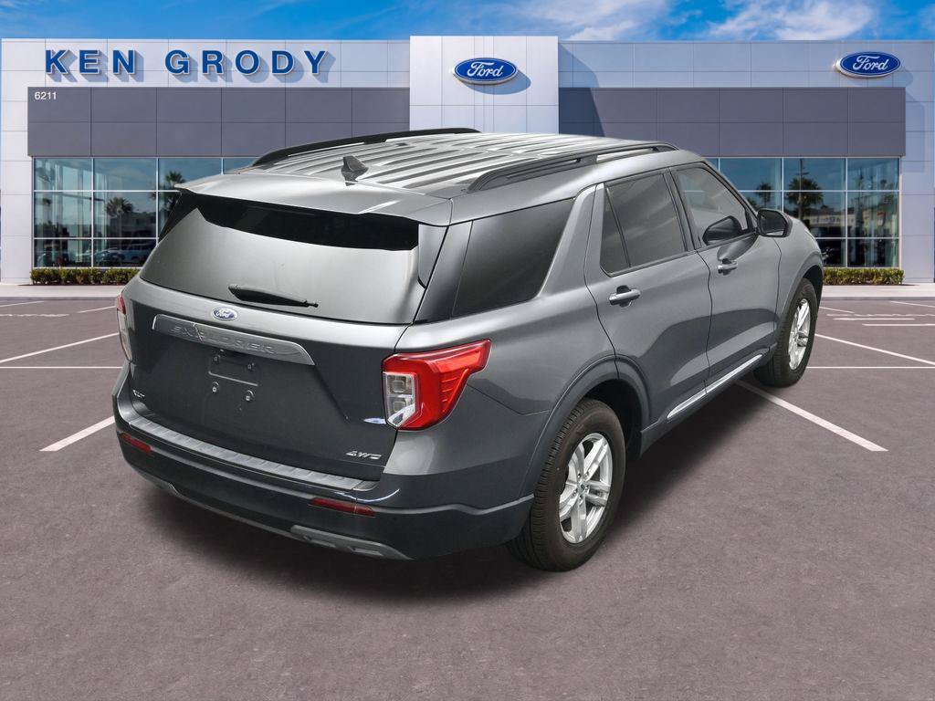 Used 2023 Ford Explorer XLT w/ Equipment Group 202A AWD/4WD image 14