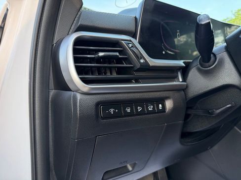 Used 2024 Kia Telluride EX X-Line AWD/4WD image 13