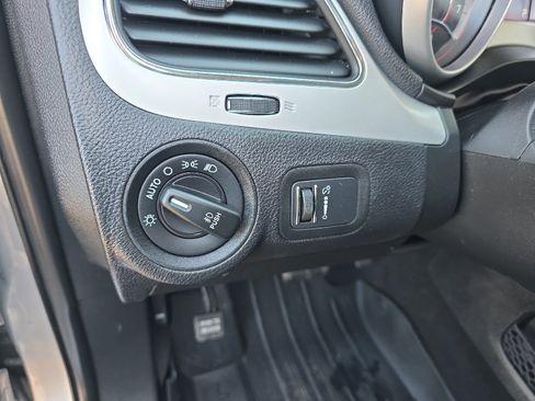 Used 2019 Dodge Journey SE w/ Connectivity Group image 20