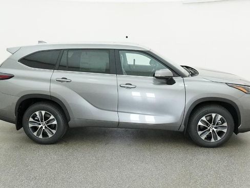 New 2026 Toyota Highlander XLE AWD/4WD image 39