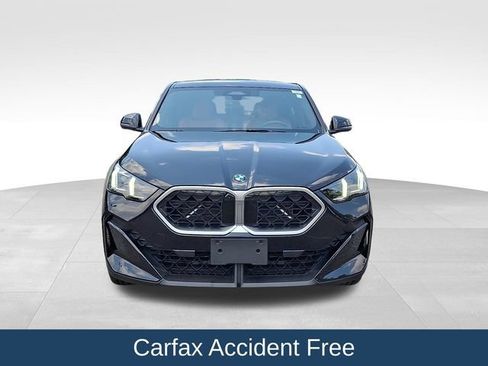 Used 2025 BMW X2 xDrive28i w/ Premium Package AWD/4WD image 3