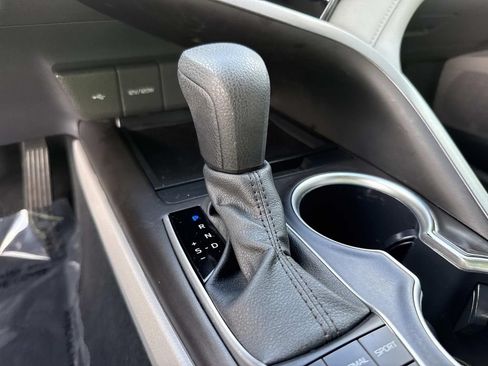 Used 2023 Toyota Camry LE FWD image 31