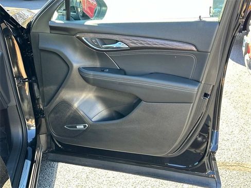 Used 2023 Buick Envision Avenir image 6