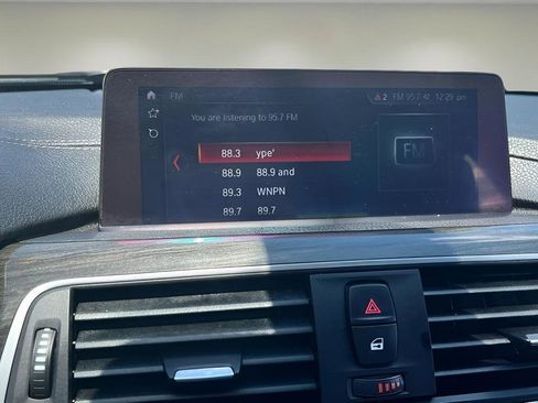 Used 2018 BMW 330i xDrive Sedan w/ Convenience Package AWD/4WD image 37