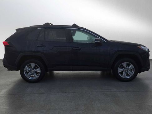 Used 2025 Toyota RAV4 XLE image 2