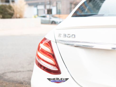 Used 2018 Mercedes-Benz E 300 300 image 47
