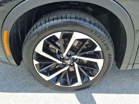 Used 2024 Mitsubishi Outlander SE AWD/4WD image 4