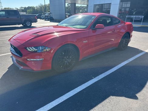 Used 2018 Ford Mustang GT w/ Equipment Group 301A image 6