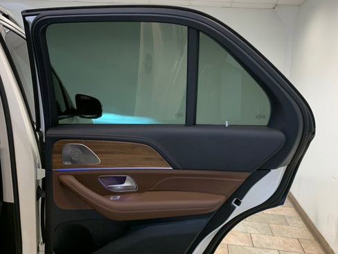 Used 2024 Mercedes-Benz GLE 350 4MATIC w/ AMG Line Exterior image 63