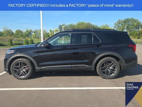 Used 2025 Ford Explorer ST AWD/4WD image 18