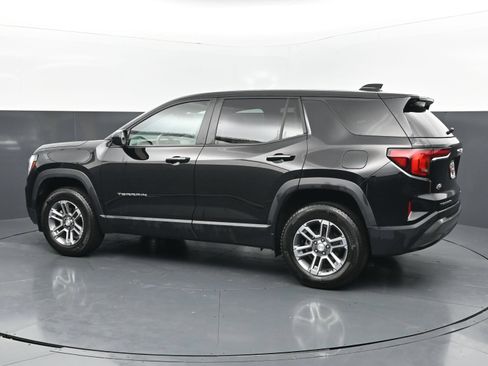 Used 2026 GMC Terrain Elevation FWD image 3