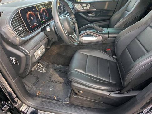 Used 2021 Mercedes-Benz GLS 450 4MATIC image 17