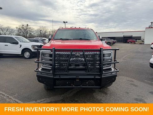 Used 2023 Ford F350 Lariat w/ Lariat Ultimate Package image 2