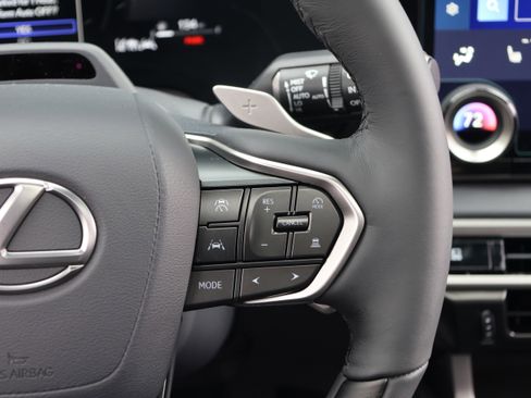 Certified 2026 Lexus RX 350h w/ Convenience Package image 21