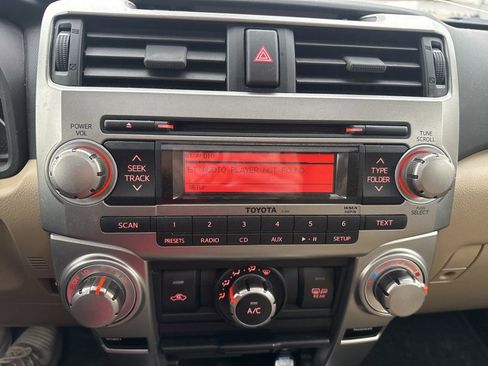 Used 2011 Toyota 4Runner Trail image 16