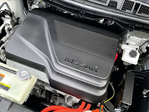 Used 2024 Nissan Leaf SV Plus image 29