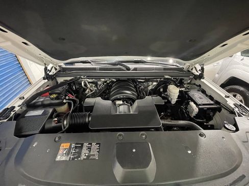 Used 2016 Cadillac Escalade Luxury image 33