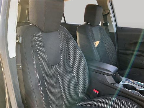 Used 2015 Chevrolet Equinox LT w/ Driver Convenience Package FWD image 9