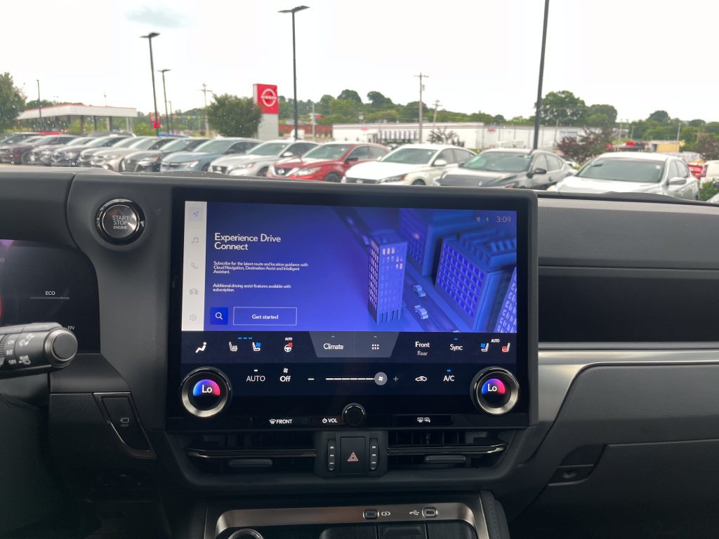 Used 2024 Lexus GX 550 w/ Accessory Package (2T) AWD/4WD image 16
