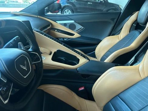 Used 2023 Chevrolet Corvette Stingray Premium Cpe w/ Z51 Performance Package RWD image 4