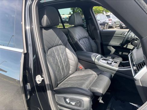 Used 2024 BMW X5 xDrive40i AWD/4WD image 10