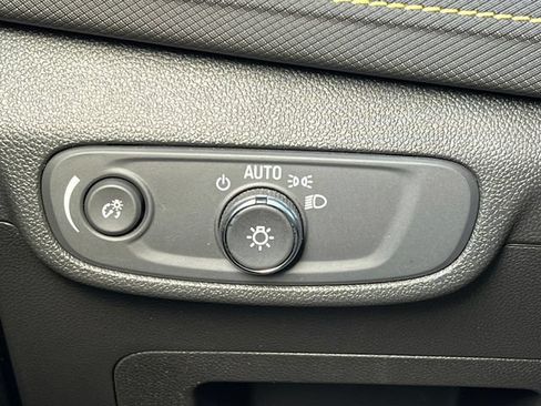 New 2025 Chevrolet TrailBlazer ACTIV w/ Convenience Package FWD image 15