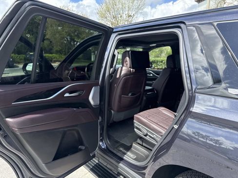 Certified 2024 Cadillac Escalade Sport Platinum w/ Heavy-Duty Trailer Package AWD/4WD image 13