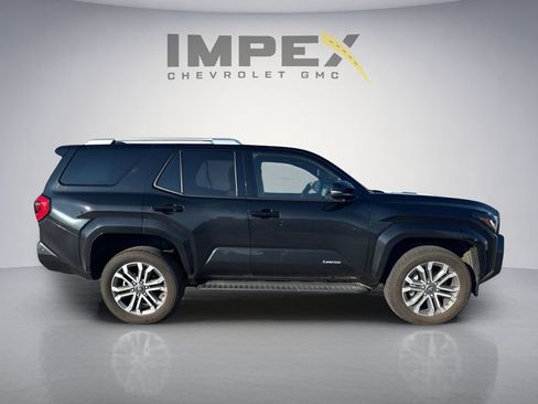 Used 2025 Toyota 4Runner Limited AWD/4WD image 6